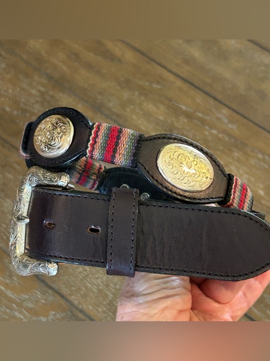 Vintage Tony Lama Western Southwestern Aztec & Silver Concho Black Leather Belt main image 10